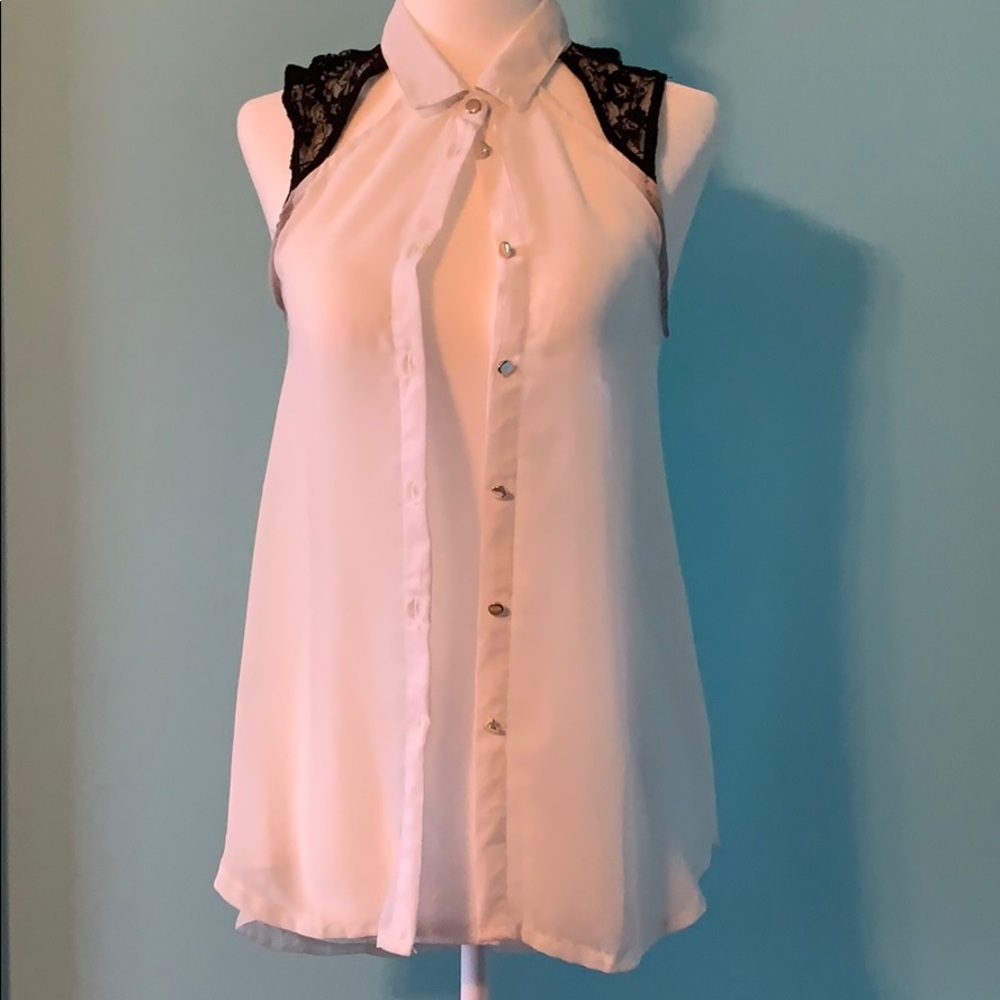 sleeveless button up shirt